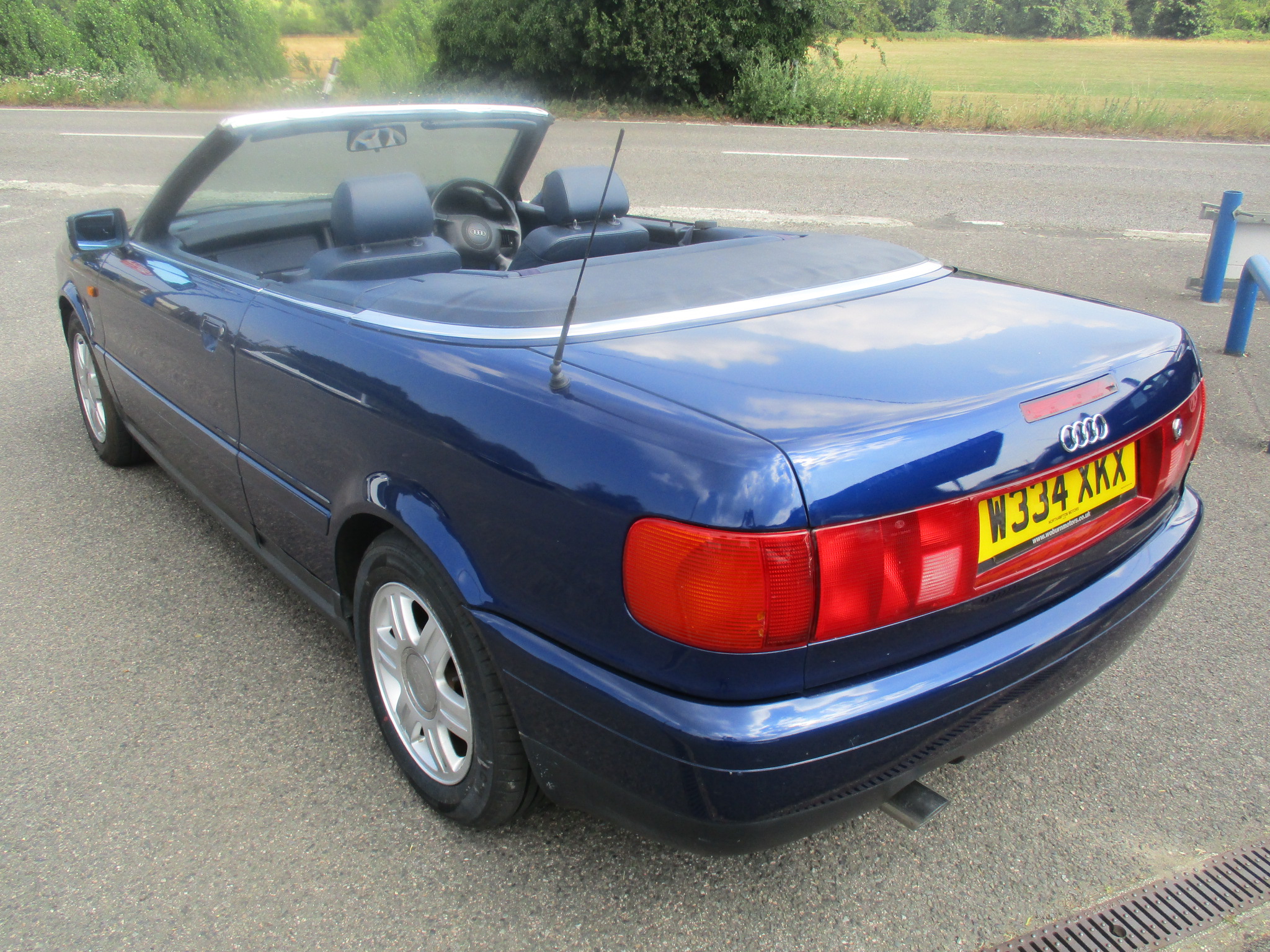 AUDI 1.8 CABRIOLET 2000
